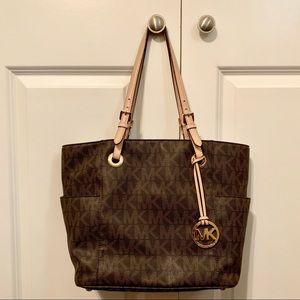 Michael Kors Signature Jet Set Tote